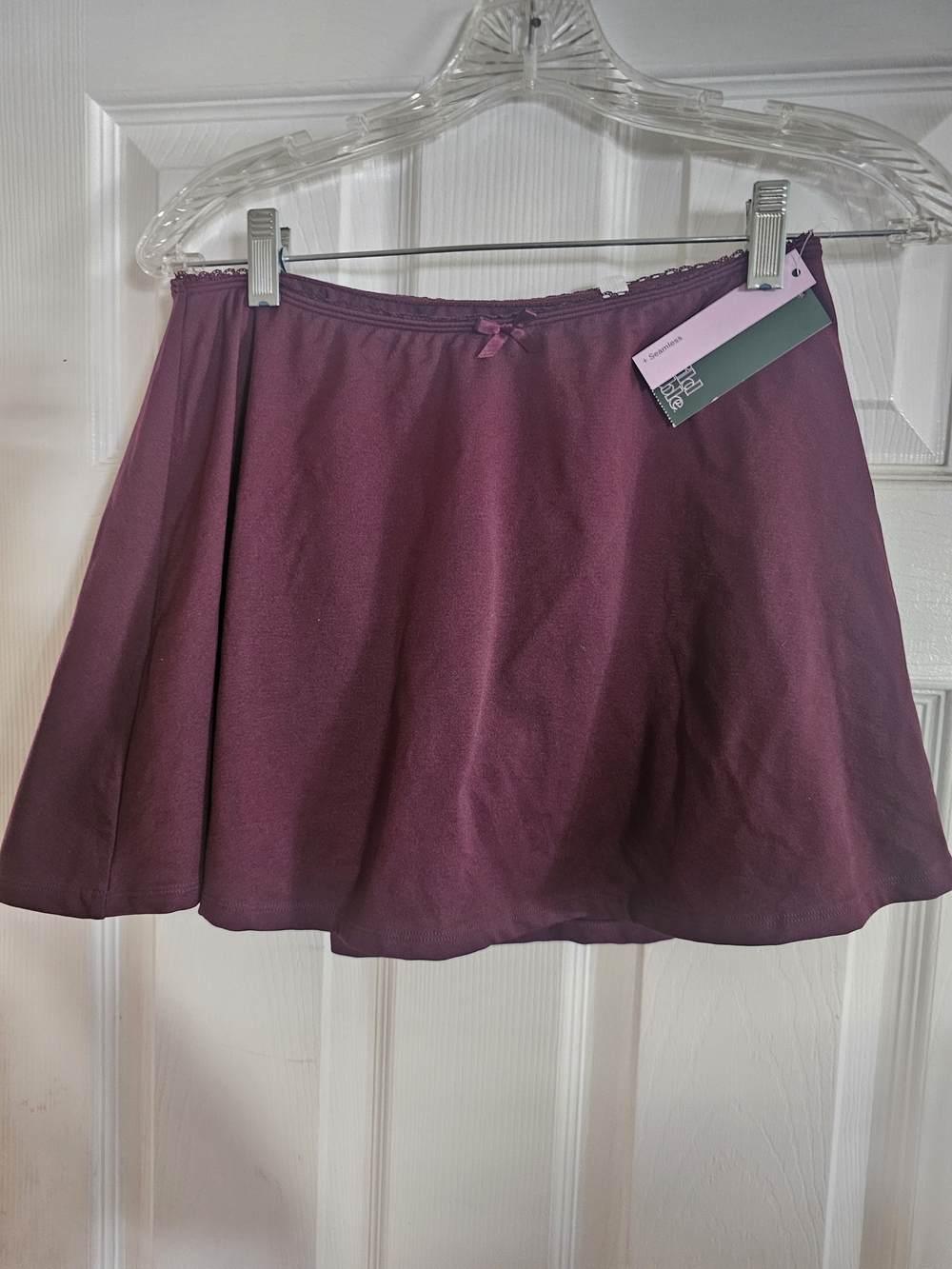 NWT Plum/Eggplant Seamless Skort Skirt